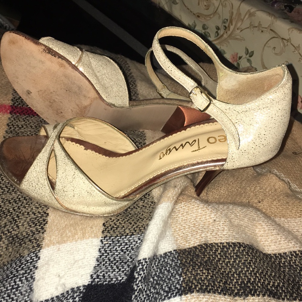 Used neo Tango party shoes
